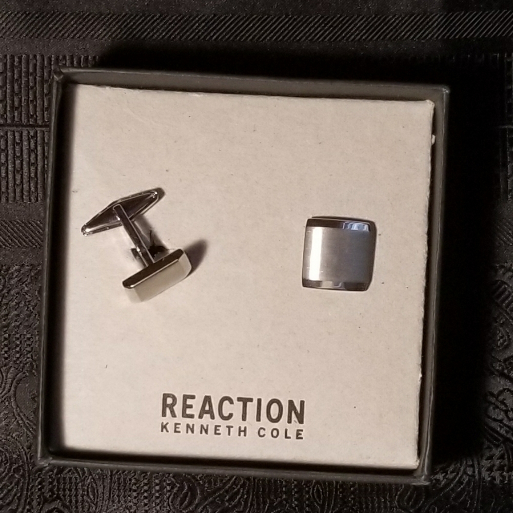 Reaction Kenneth Cole cufflinks